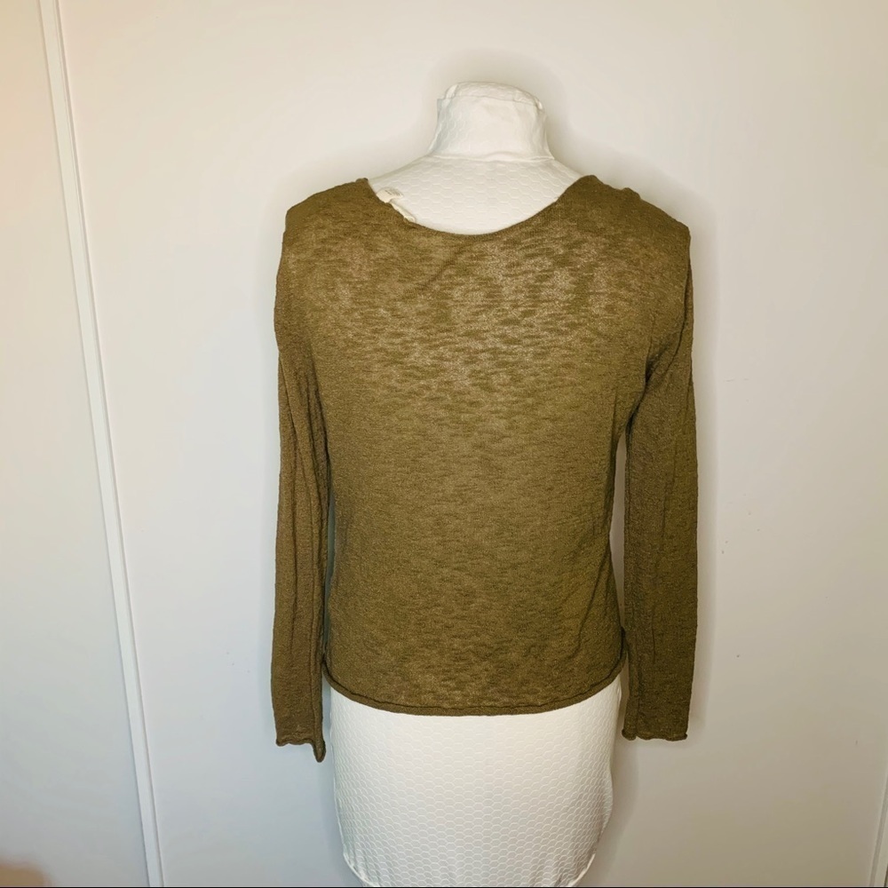 Roxy Top - Picture 2 of 2